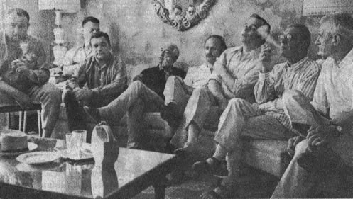 photo 11_La_Havanne_1967_reunion_du_comite_du_Salon_de_mai