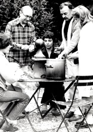 photo H_1977_PREPARTAION_FETES
