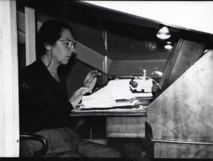 photo K_985_therese_bureau_